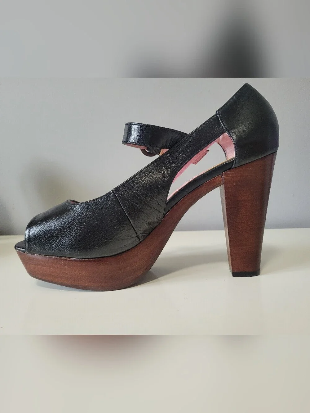 Jeffrey Campbell Dobrica Leather Wood Platform Mary Jane Pumps, GUC, Size 40
